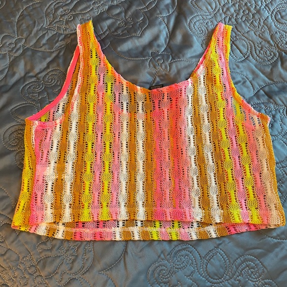 Lightweight crop top - Picture 2 of 2